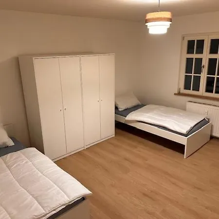 2 Fuer 4 Personen Mit Kueche Und Duschbad Apartman Wöllstein